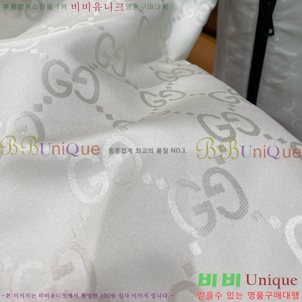   Ŷ G79231592-1