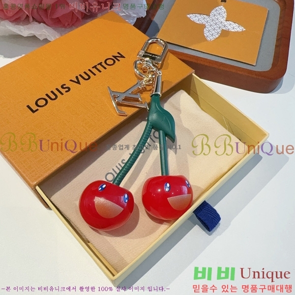 LV x TM    M02476