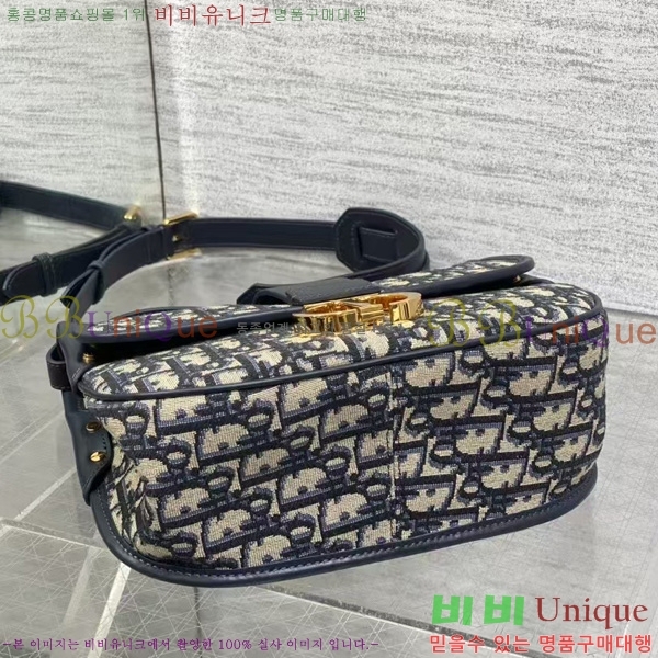 # 30  ̵ ޽ M9363-102