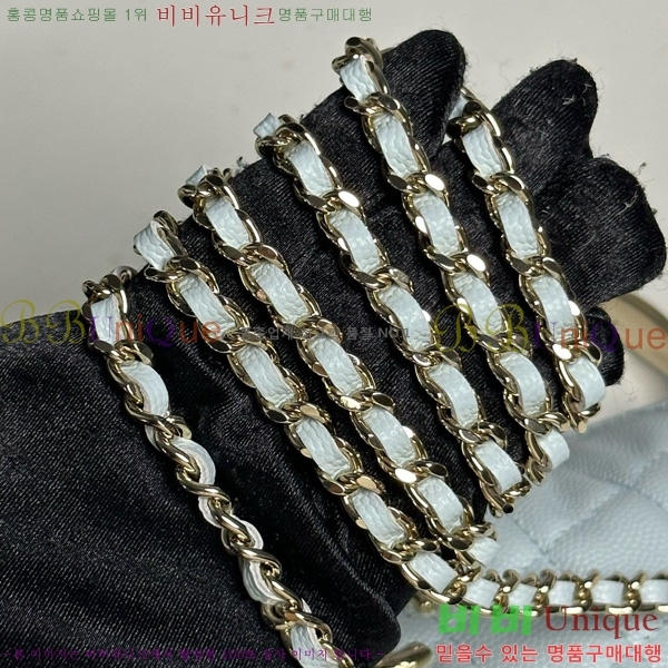 #* ü  AP4591-1005
