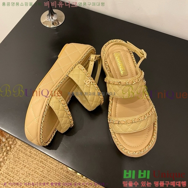 *  32CH825581-4