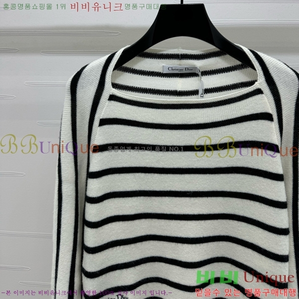   Ƽ DOI2110266-2
