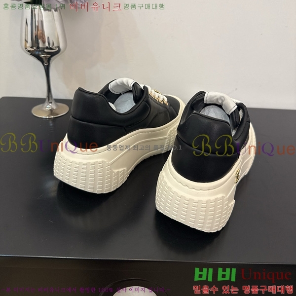  * Ŀ 34HG872591-4
