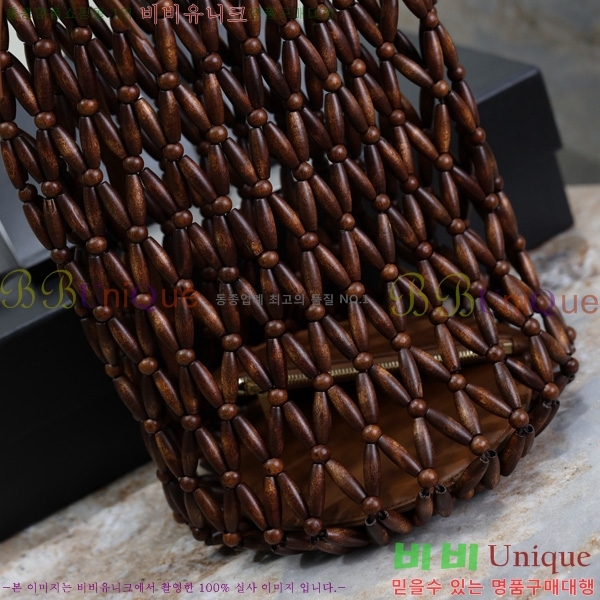 #ζ  Ŷ 821911-101