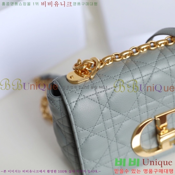 # ̴ īι M122500-4