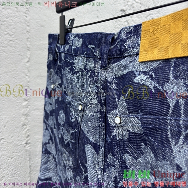  ̺    24L2562122-1