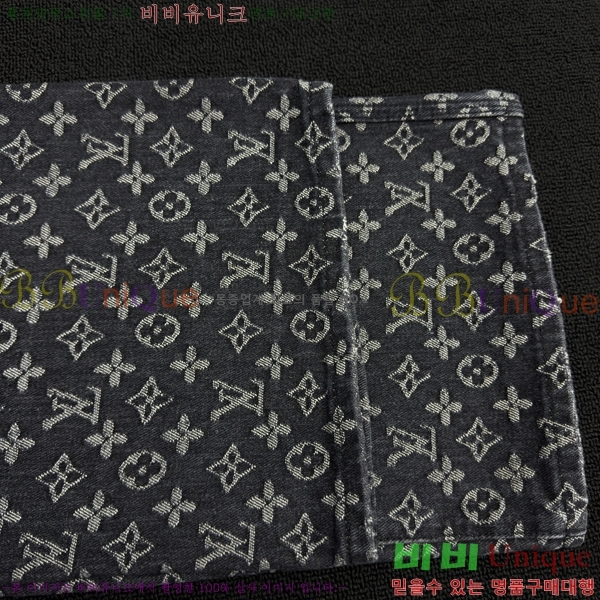  ̺   24L256211-2