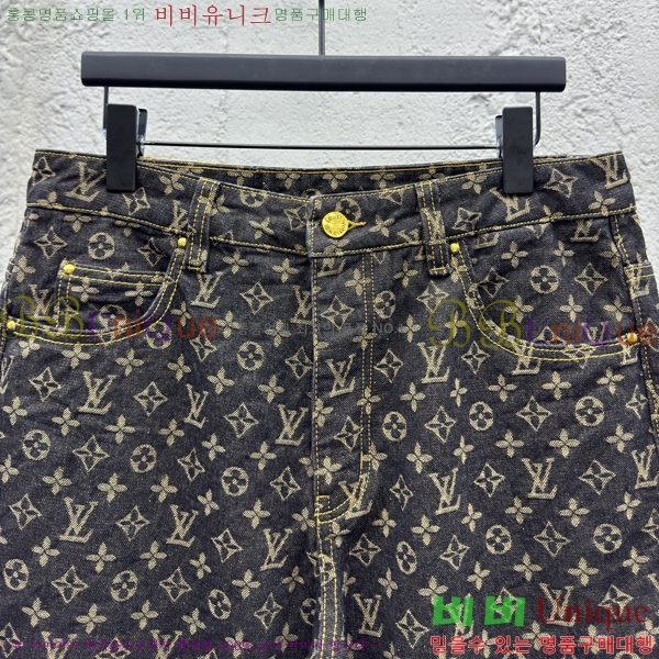  ̺   24L256211-1