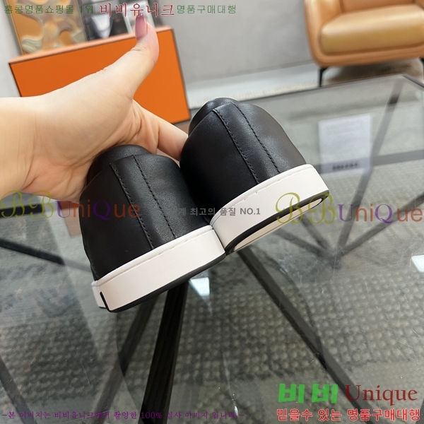  ޽  HR56900-1