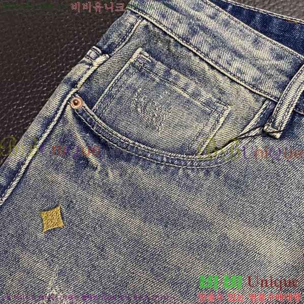   û BU5585806