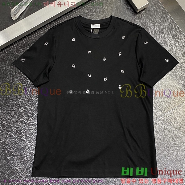    Ƽ D907882