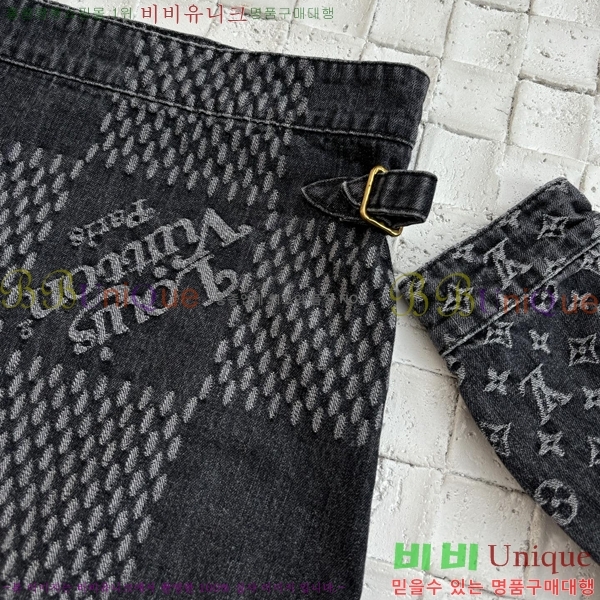  ̺  LV967844-1
