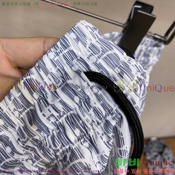   ݹ D2541233-1