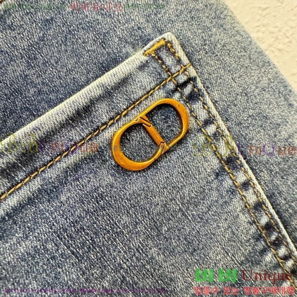   û G2557269
