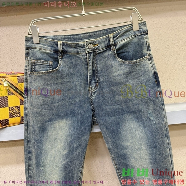   û G2557269