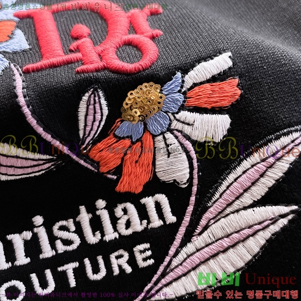    Ƽ D90763880-2