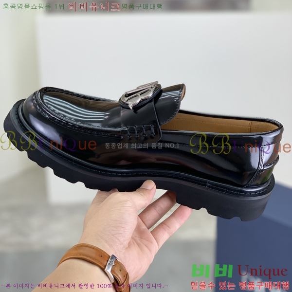    DR8060776-24