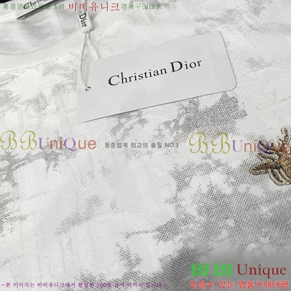   Ƽ D90781