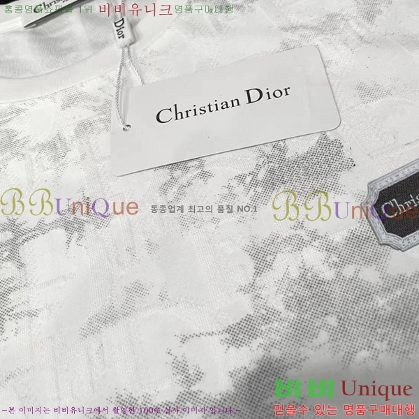    Ƽ D90781