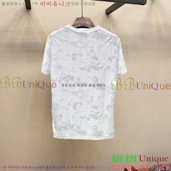    Ƽ D90781