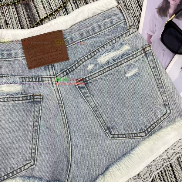  ˷  18AW256210-2