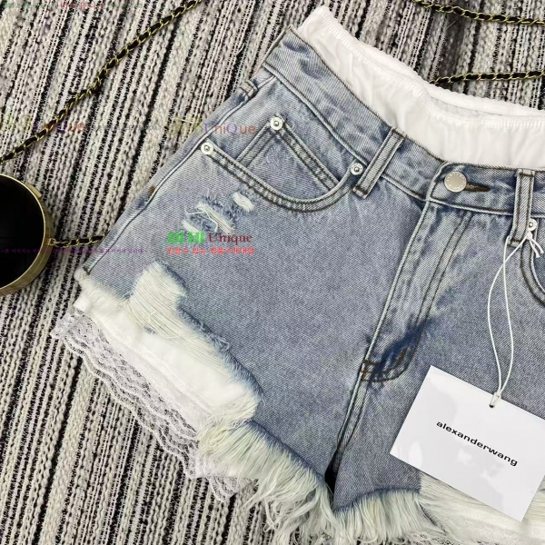  ˷  18AW256210-2