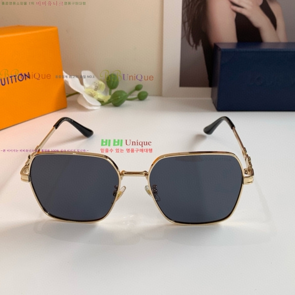 ̺ ۶  9LV256119-1