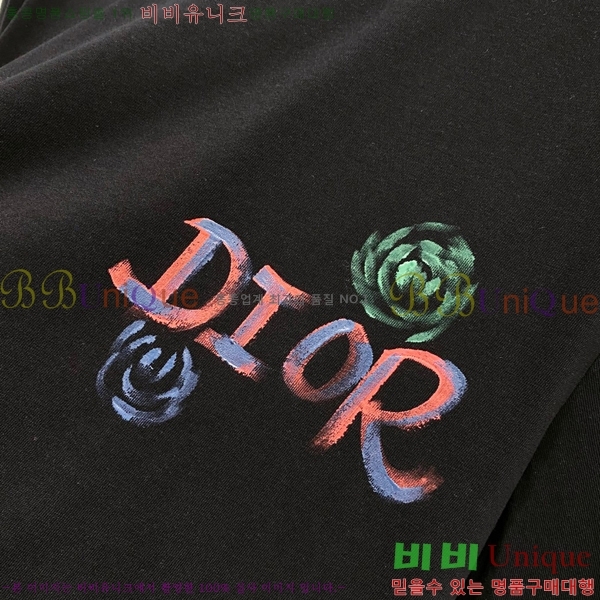    Ƽ D864731-2