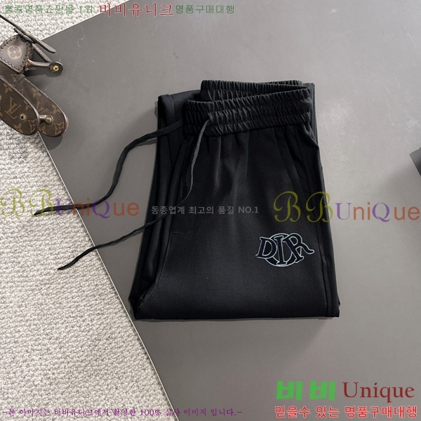    D4236357-3