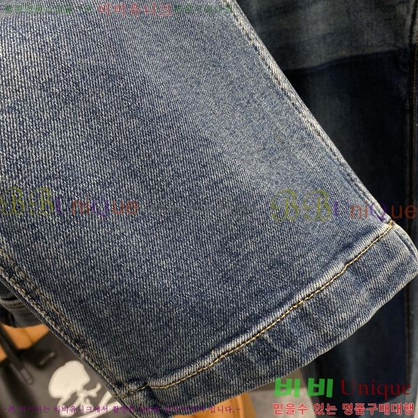   û G2557270