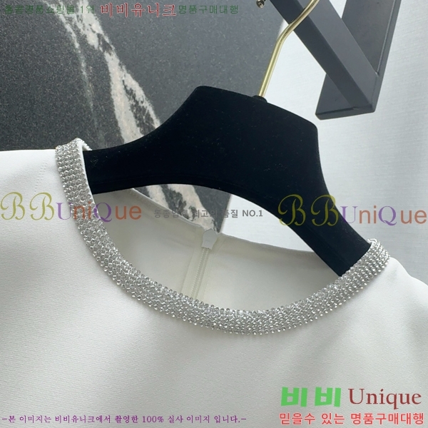  * ǽ CH1120677-7