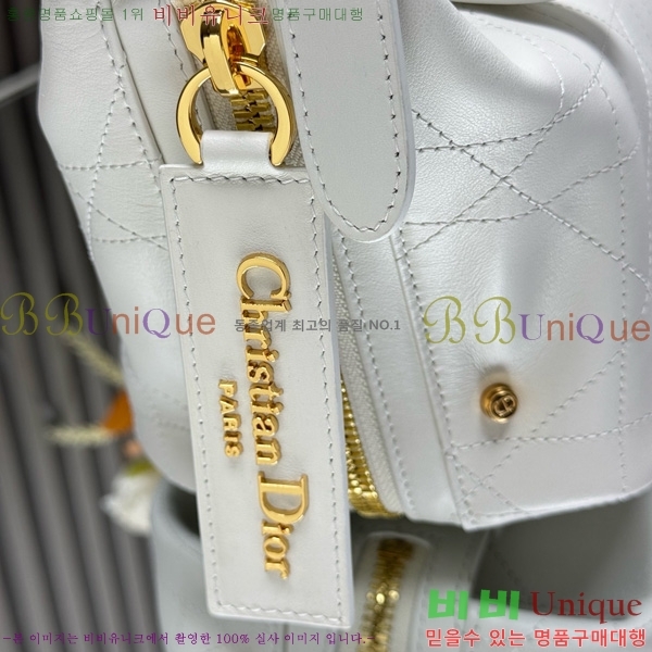 #   D-Journey   M2416-102