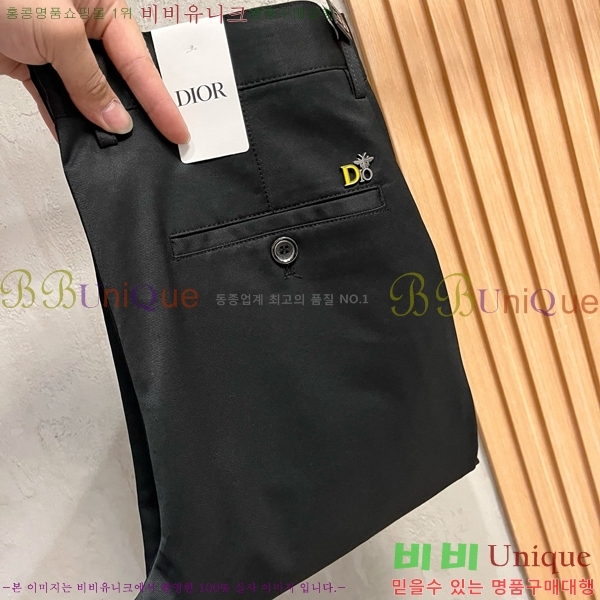    D4233564-2
