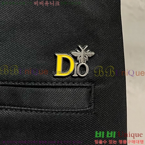    D4233564-2