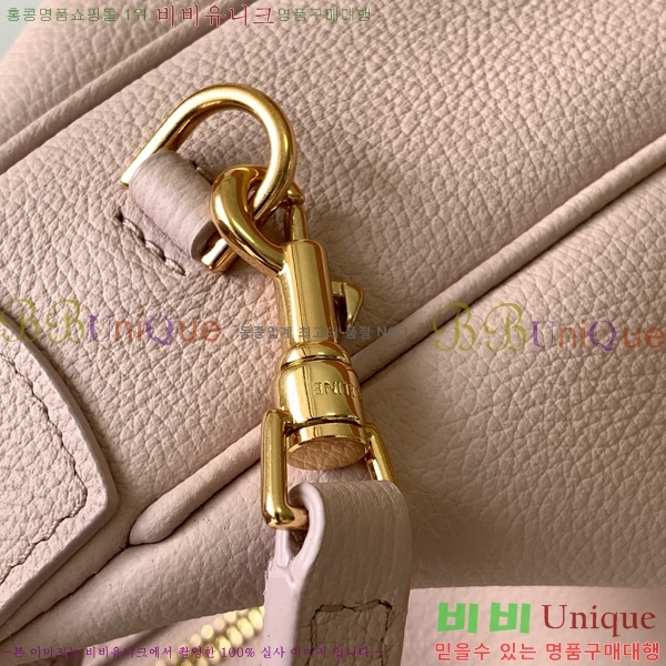 # ƾ   119599-104