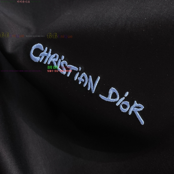    Ƽ D9076375-2