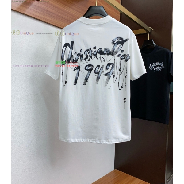    Ƽ D9076378