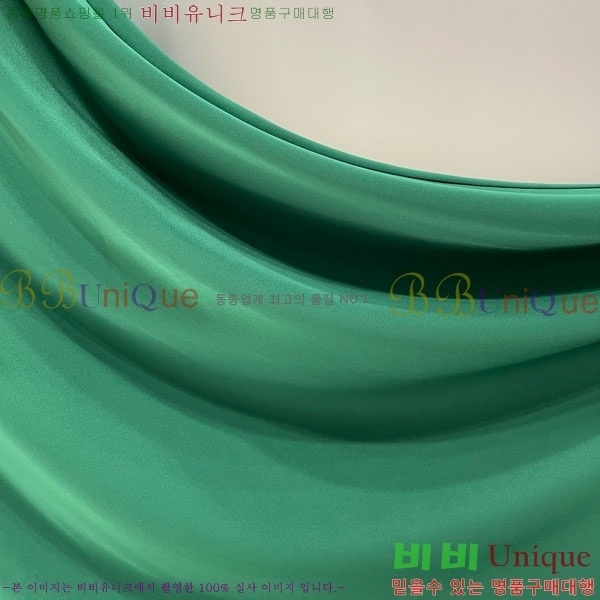   ǽ M4X1112053-7
