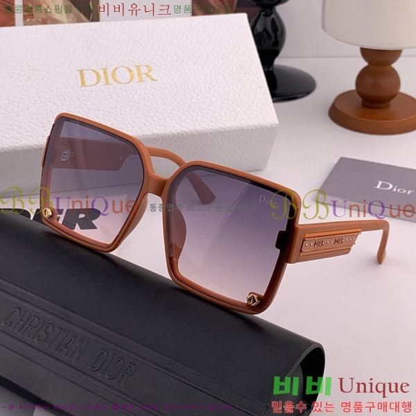  ۶ D108021