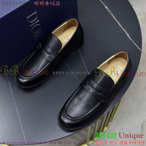   / DR657750-4