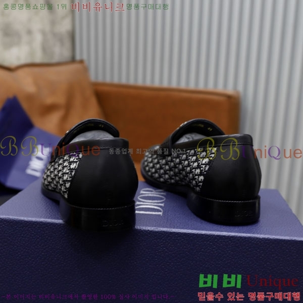   / DR65580-1