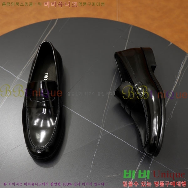    DR670066