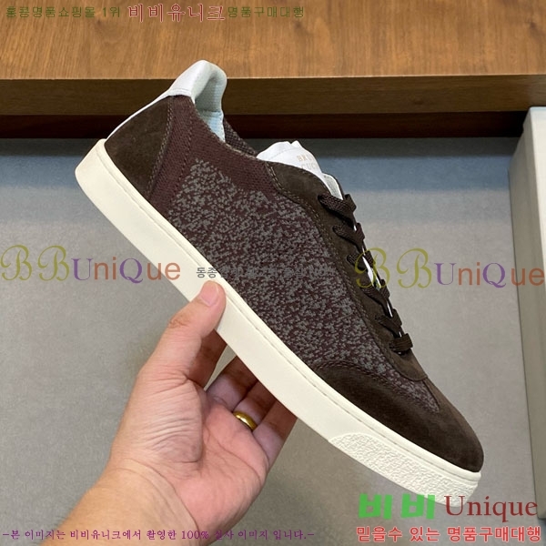 ���� ���ڷ� ��ġ�ڸ� ����Ŀ�� B3C170221-4