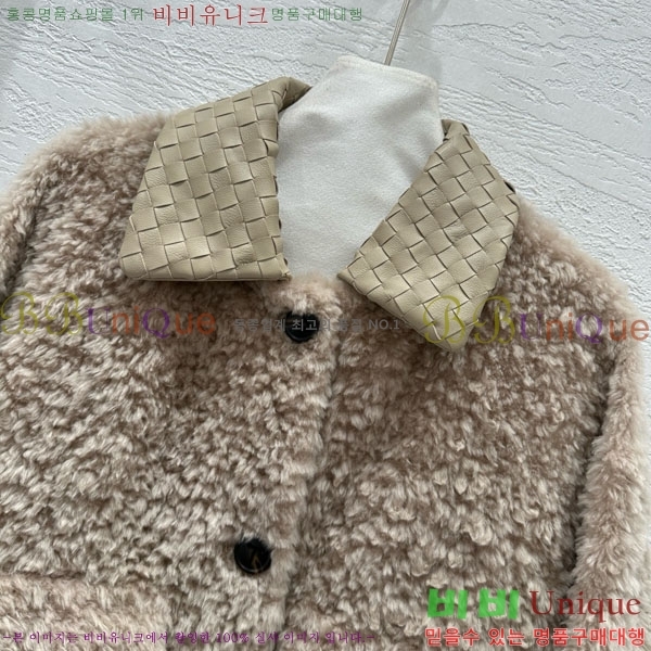  װŸ þ   BV1305372-8