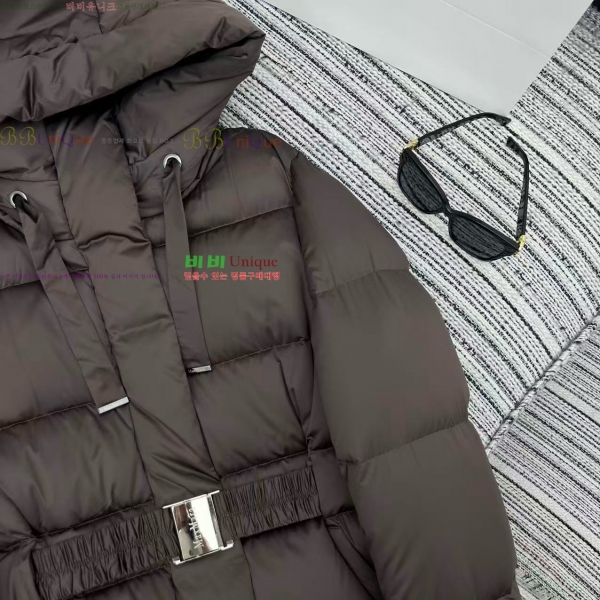 ���� ��**�� �ٿ� �е� MAXM3212088-5