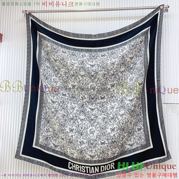# ÷/ī D452000-1