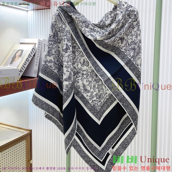 # ÷/ī D452000-1
