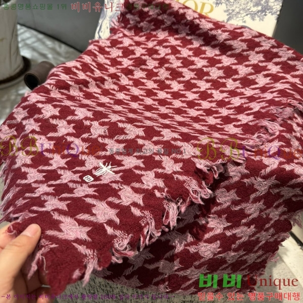 # ÷/ī D452004-1