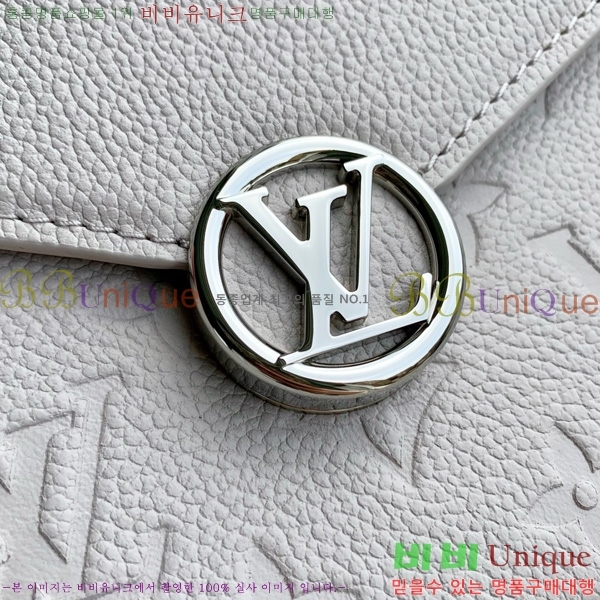 #̺   ü  ũν M13570-101