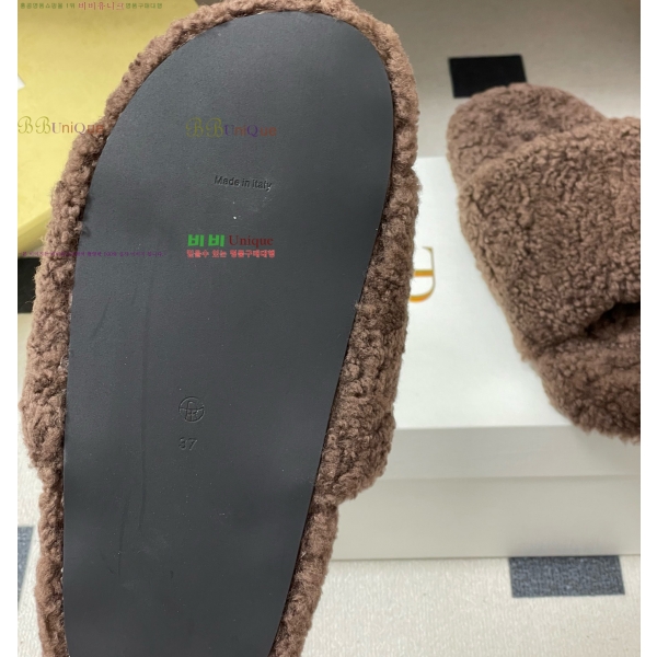  * þ   26TR25102295-1